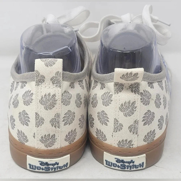 Disney Lilo & Stich Mens 10 Canvas Sneaker Shoes White Gum Soles Lace up - Picture 4 of 15